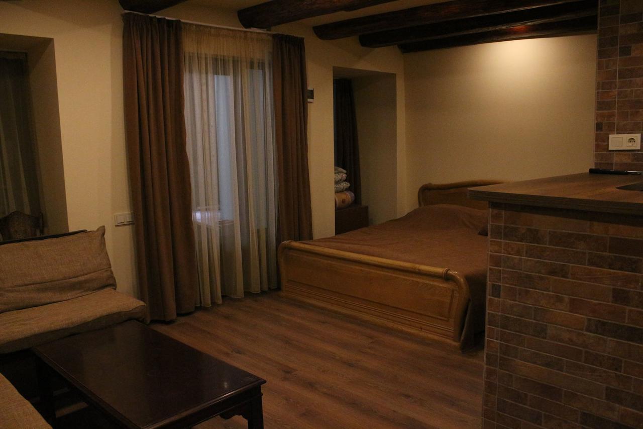 Low Budget Room With King Size Bed Tbilisi Eksteriør billede
